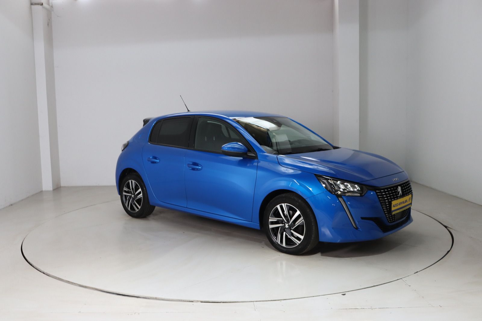 Fahrzeugabbildung Peugeot 208 1.2i Allure Pack * HU / AU neu