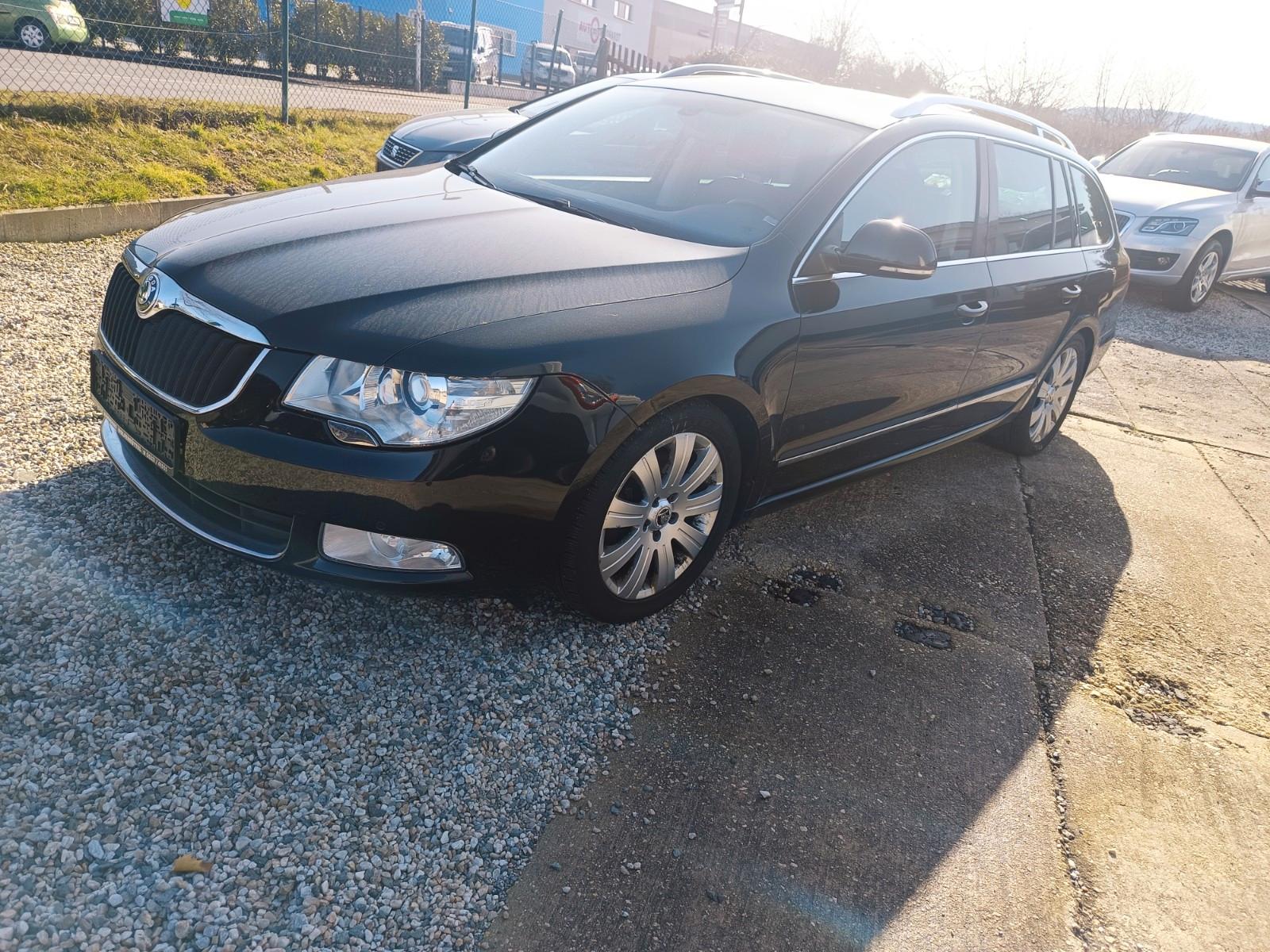 Skoda Superb Combi Elegance Volleder Navi