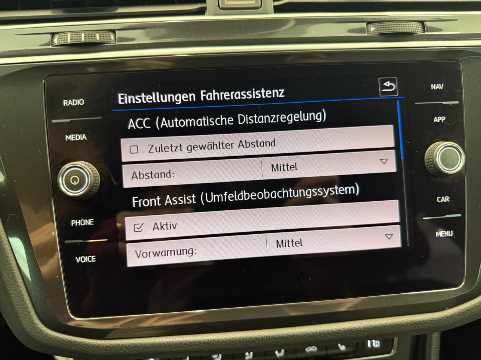Volkswagen Tiguan Highline 2X R-LINE 4Motion 1HAND