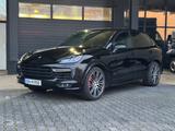 Porsche Cayenne GTS ° PCM4°CarPlay°Pano°Chrono - gebrauchte Porsche Cayenne aus dem Jahr 2017