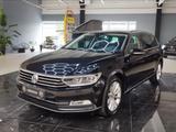 Volkswagen Passat Variant Highline Virtual- AHK / - Volkswagen Passat aus 2017