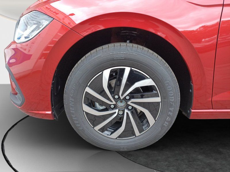 Fahrzeugabbildung Volkswagen Polo 1.0 TSI DSG Life