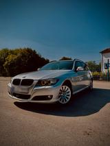 BMW 318i E91 FACELIFT | SEHR GUTER ZUSTAND - BMW 3er Reihe aus 2009: Facelift