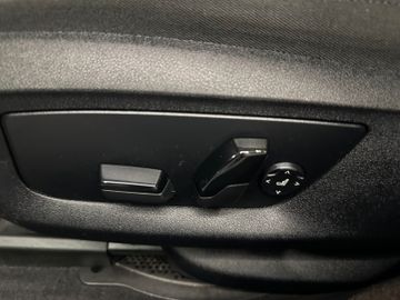 BMW 530 e Touring xDrive *Virtual Cockpit*AHK*LED*BT