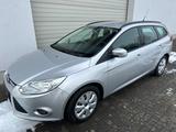 Ford Focus Turnier 1.6 Ti-VCT mit AHK