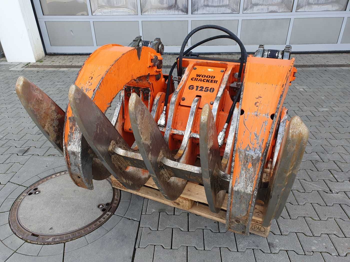 Fahrzeugabbildung Andere Westtech G1250 Roderechen Greifarme / S60 / 2021