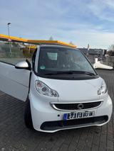 Smart ForTwo coupé 1.0_84 PS_KLIMA_TÜV NEU 03/26 - mit Benzin-Antrieb: mit Navigationssystem, Sportwagen, Halbautomatik, mit Klimaanlage