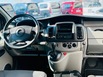 Opel Vivaro - 12