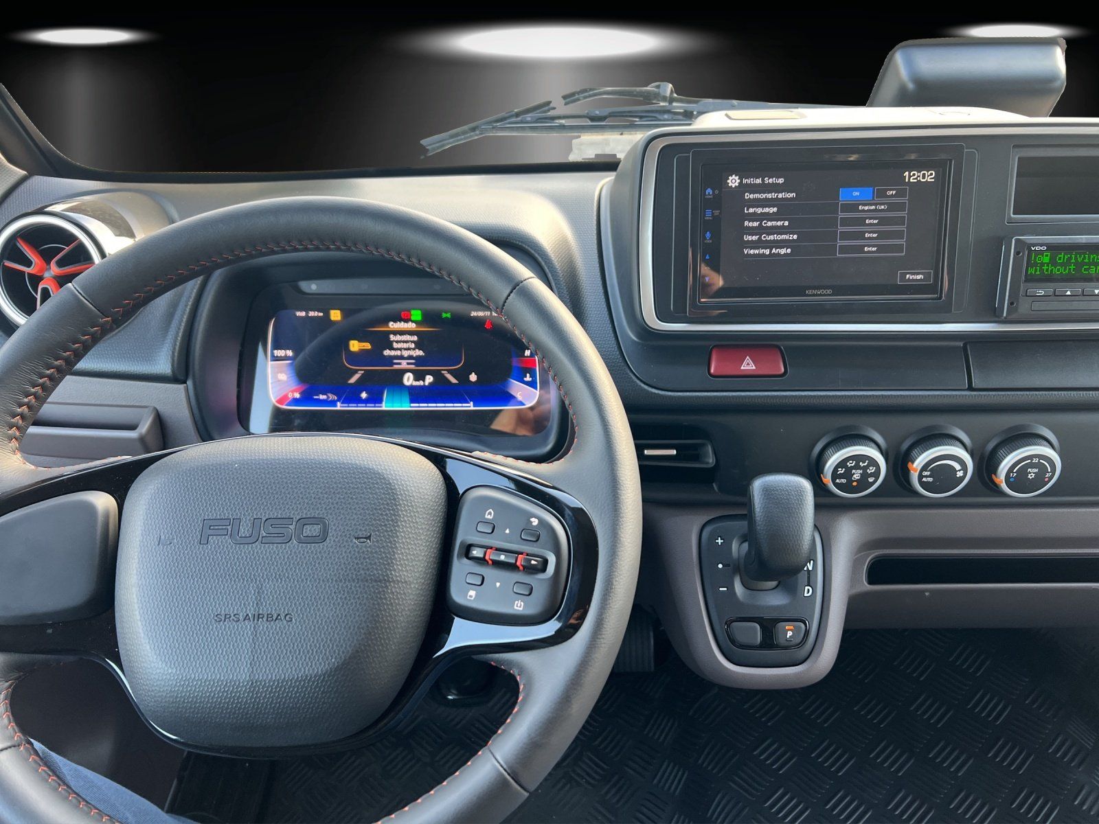 Fahrzeugabbildung Andere 7C18M eCanter Meiller Trigenius 3-Seiten mit Box