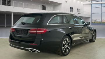 Mercedes E 300 - 4