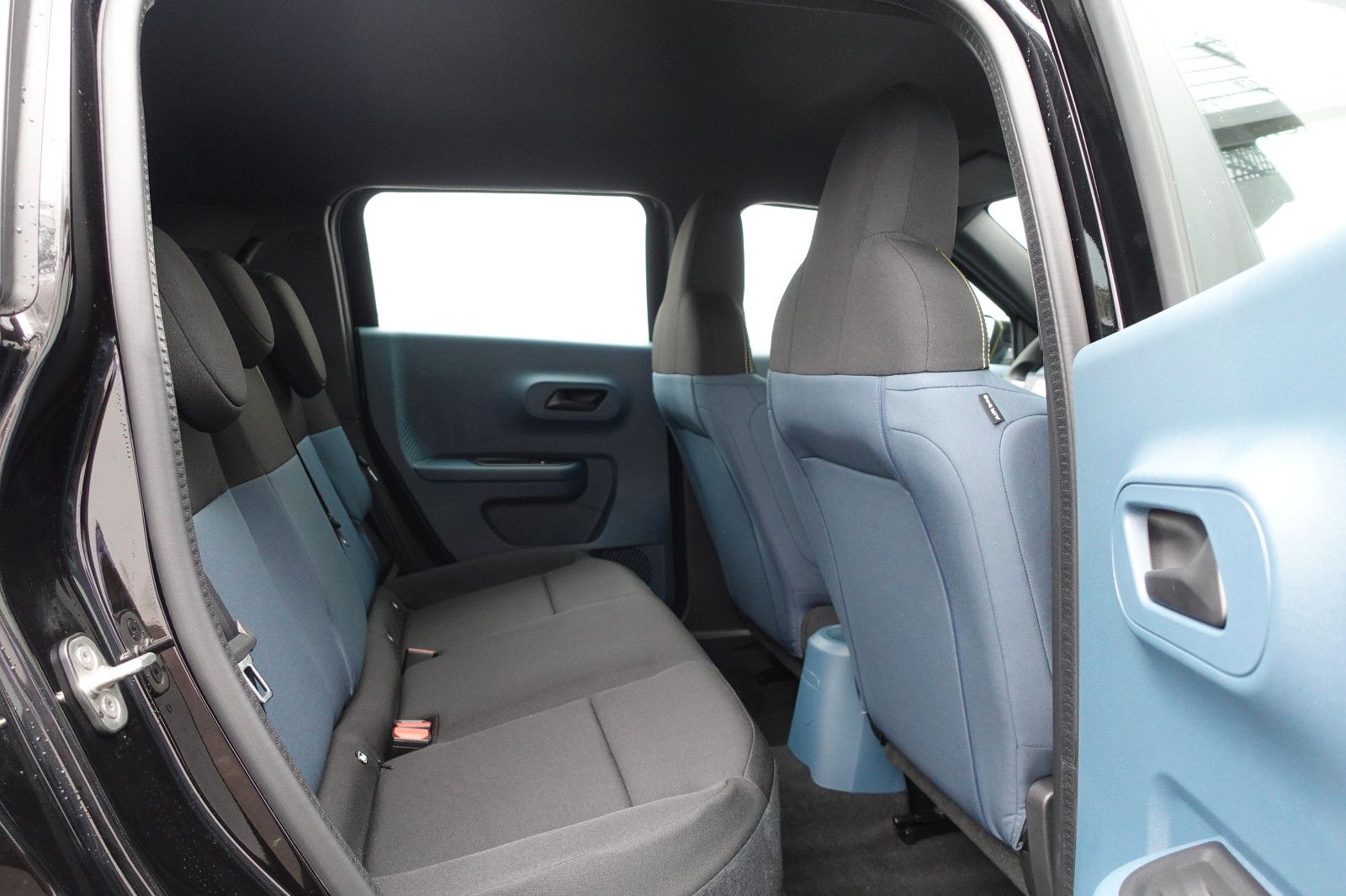Fahrzeugabbildung Fiat Grande Panda 1.2 Automatik,Carplay, Pixel LED
