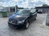 Volkswagen Touran Comfortline BMT 1.2 TSI - Volkswagen Touran: Leder, mit Navigationssystem