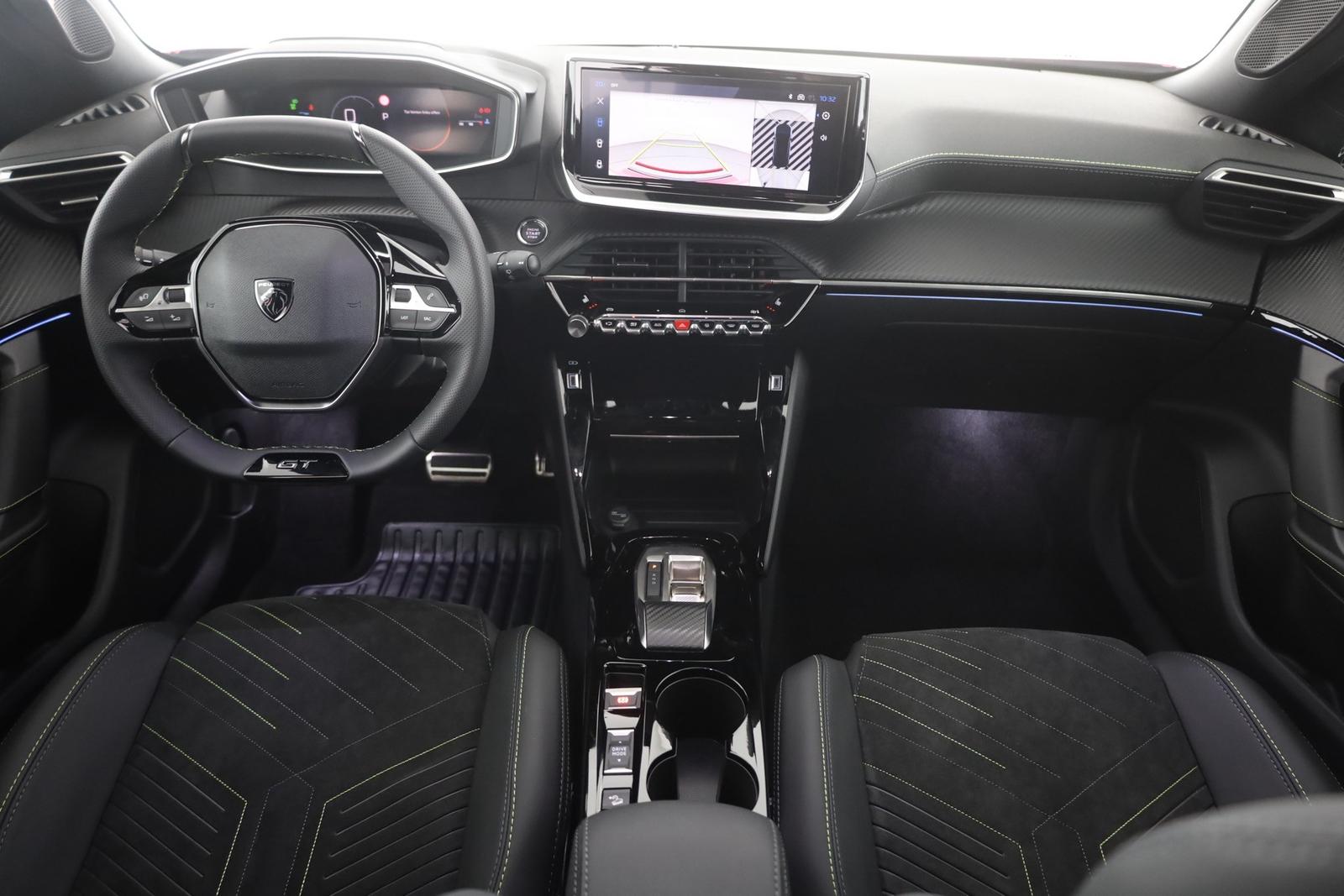 Peugeot 2008 GT 1.2 Hybrid 145 Aut. LED ACC Navi