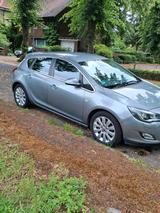 Opel Astra J 1.6 Turbo Automatic - Opel Astra aus 2010: Turbo