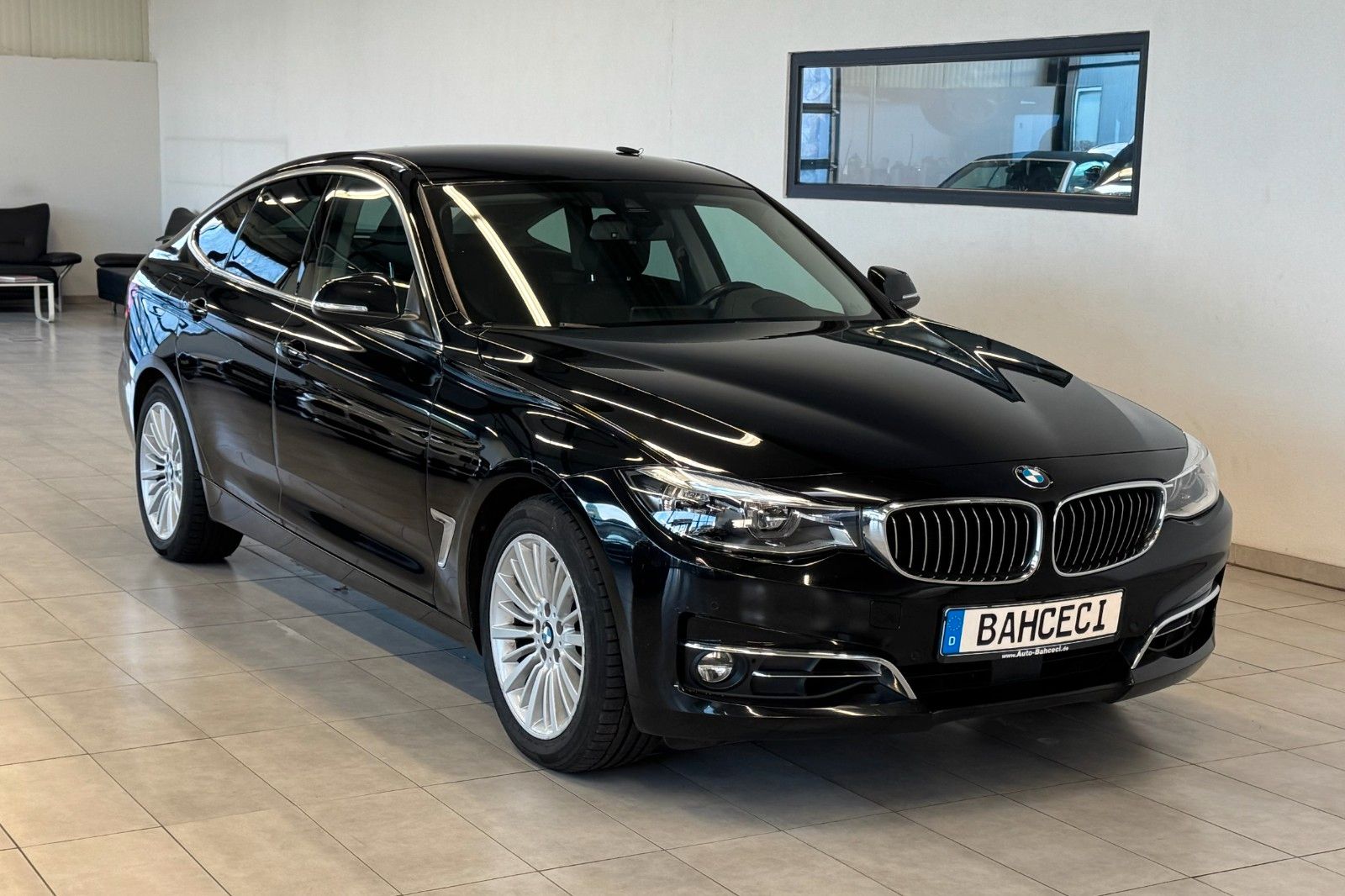 BMW 330i GT*Luxury Line*KEYL*Navi*SHZ*RFK*Leder*HUD*
