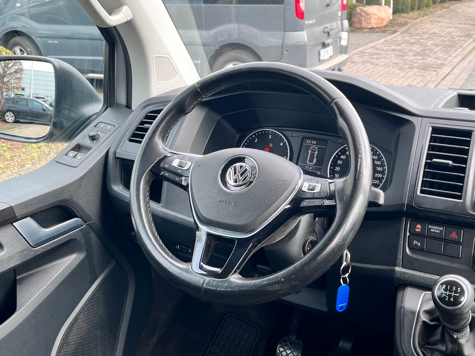 Fahrzeugabbildung Volkswagen T6 Multivan Trendline