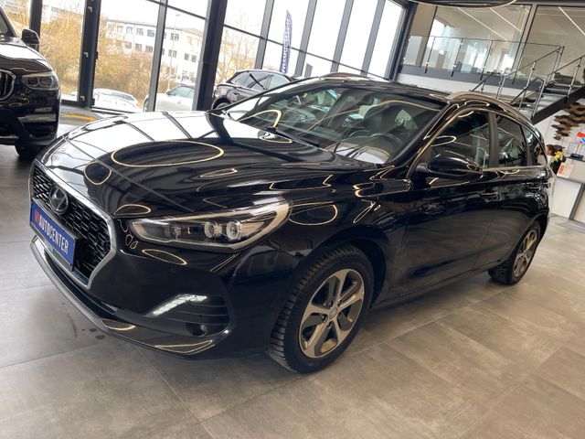 Hyundai i30 cw Premium *ACC*KAMERA*NAVI*SHZ*TEM*TOUCH*