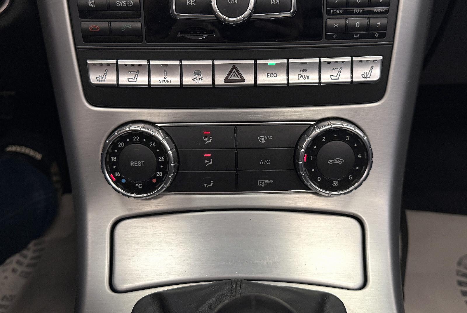Mercedes-Benz SLK 250 CDI BE Roadster *AMG*Glasdach*AirScarf