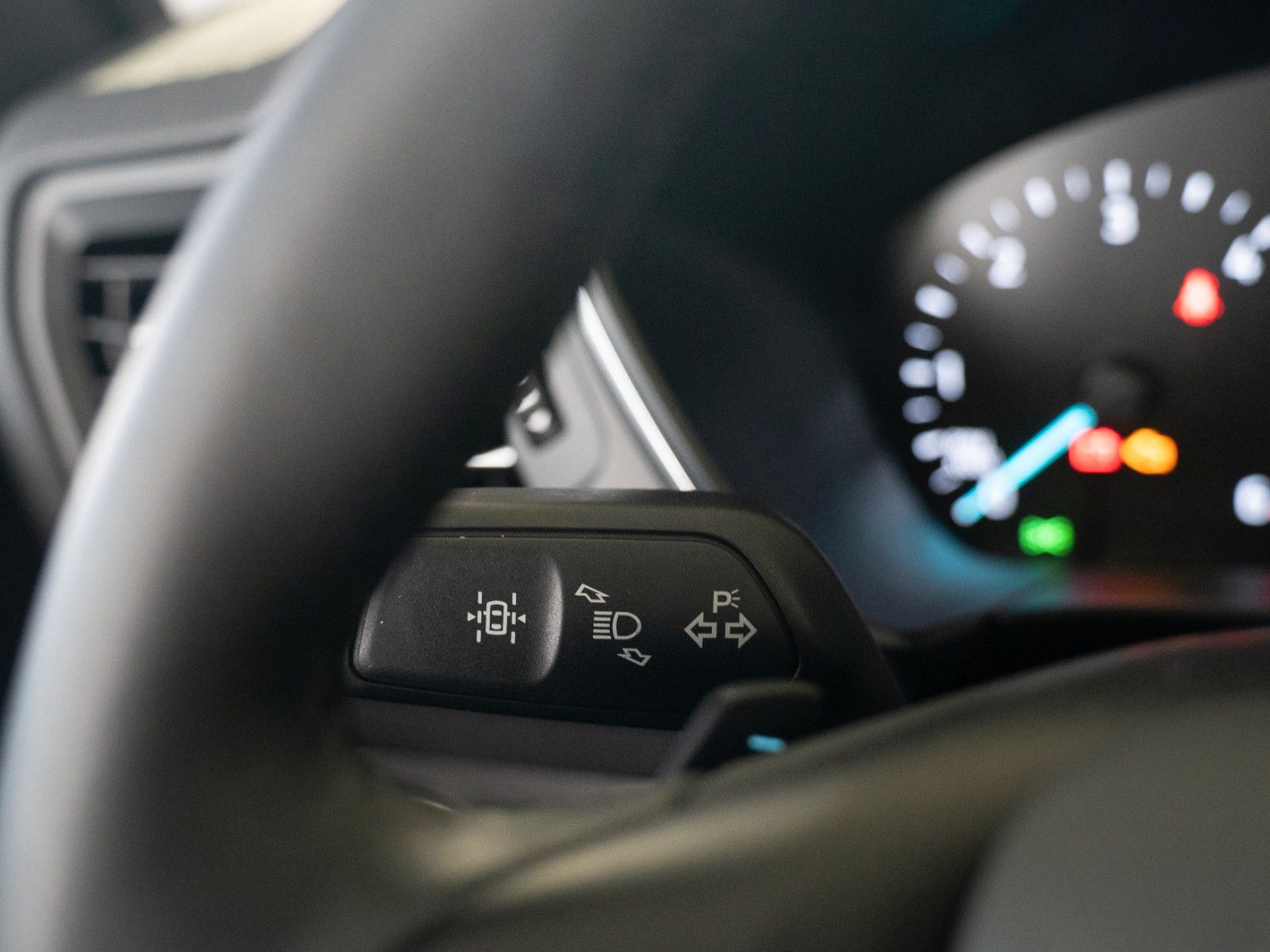 Fahrzeugabbildung Ford Kuga Titanium X 4x4/WINTER-P/LED/AHK/NAVI/B&O