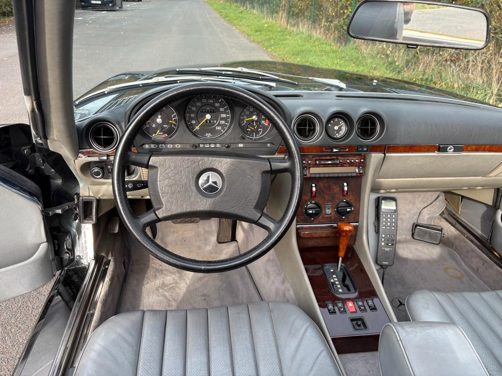 Mercedes-Benz SL 300