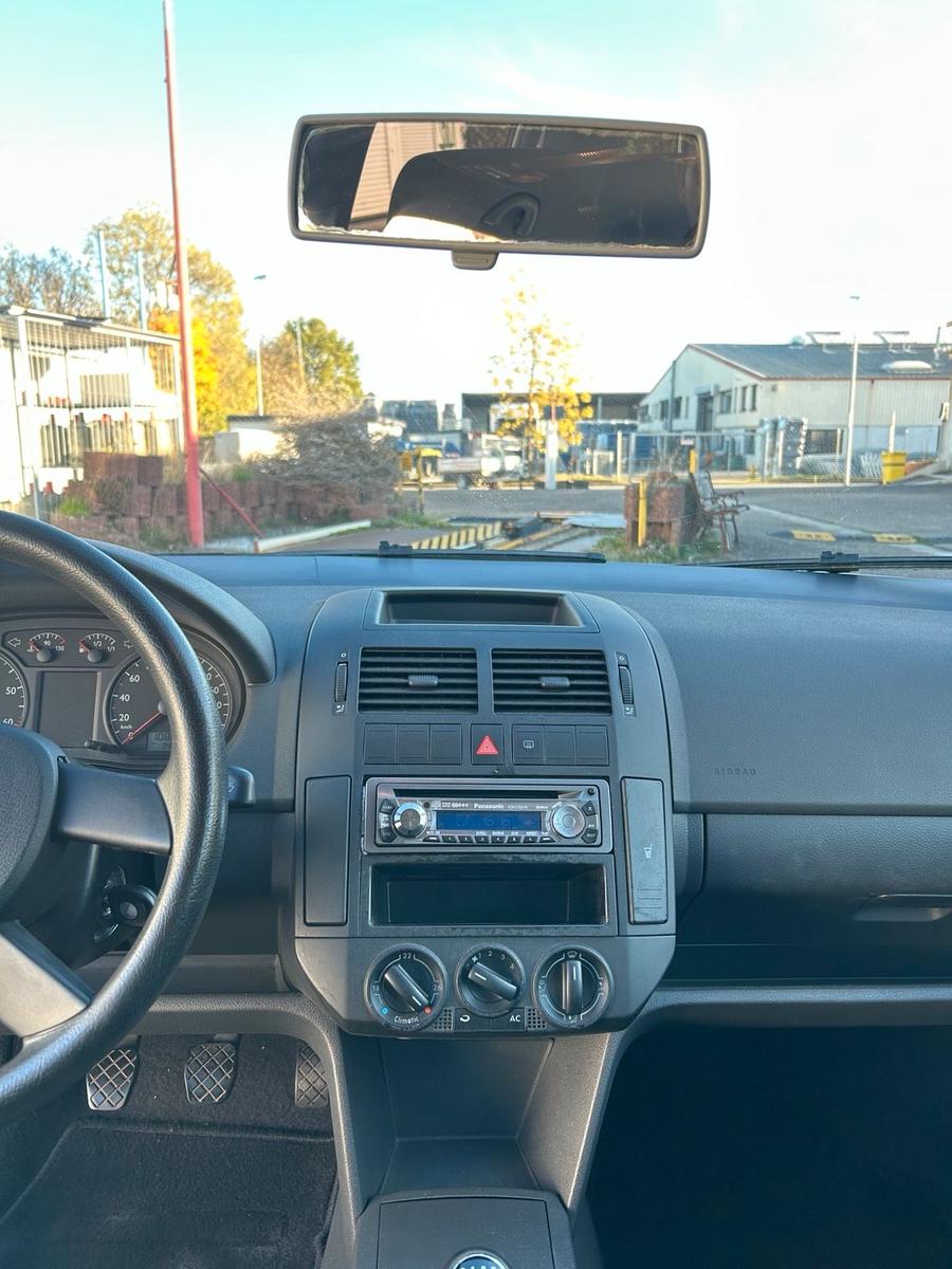 Volkswagen Polo 2004 — photo 11