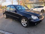 Mercedes-Benz C 240 Avantgarde*2.Hand*161TKM*Leder*Schiebedach - Mercedes-Benz C 240 aus 2001
