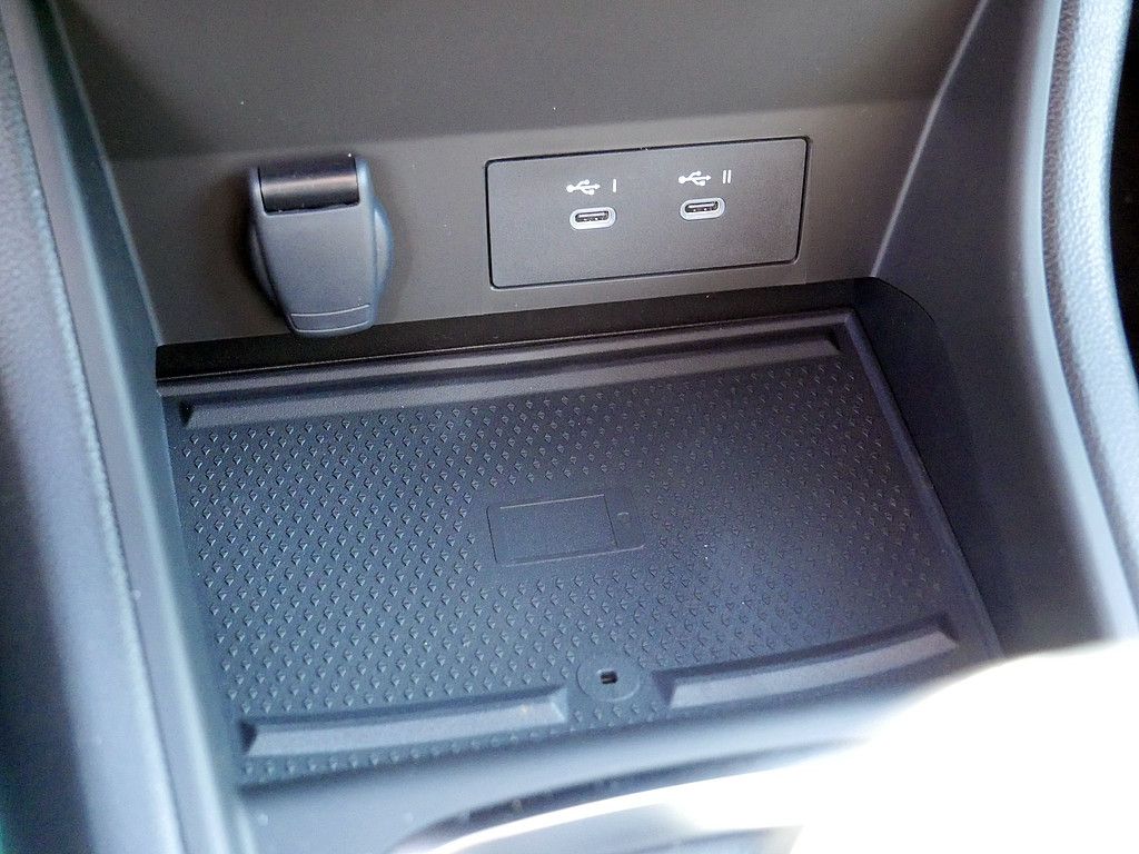 Fahrzeugabbildung Renault Captur Techno TCe 140 Mild Hybrid