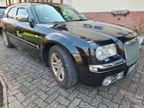 Chrysler 300C Touring 3.0 CRD Autom. - - Chrysler 300C: Schwarz