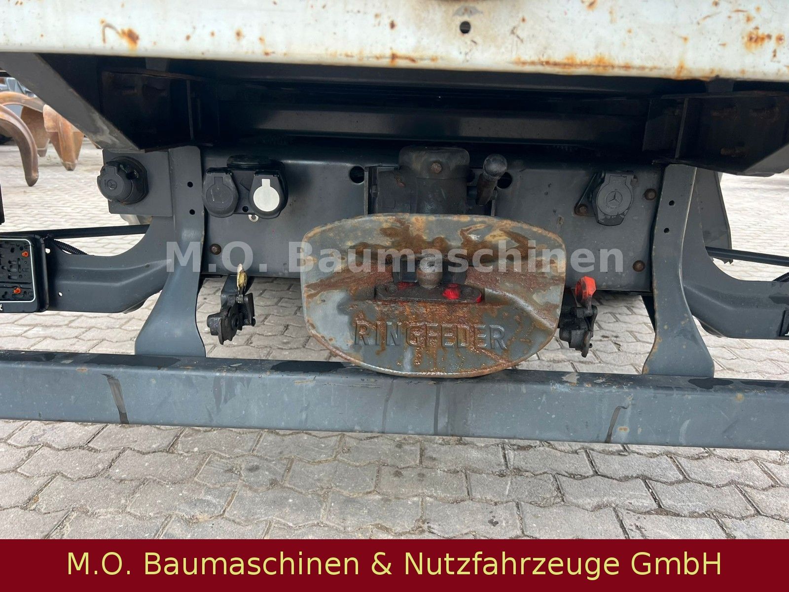 Fahrzeugabbildung Mercedes-Benz Atego 822 / Pritsche / Euro 5/ 6,20 m