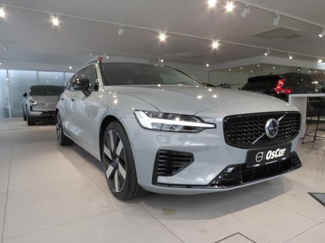 Volvo V60 T8 Recharge Plus Dark AHK 19Zoll Business-P.