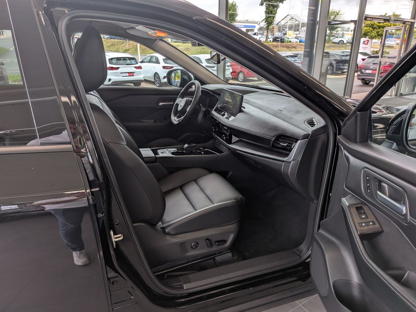 Fahrzeugabbildung Nissan X-Trail 1.5 e-Power N-Connecta ACC 360 Navi 12"