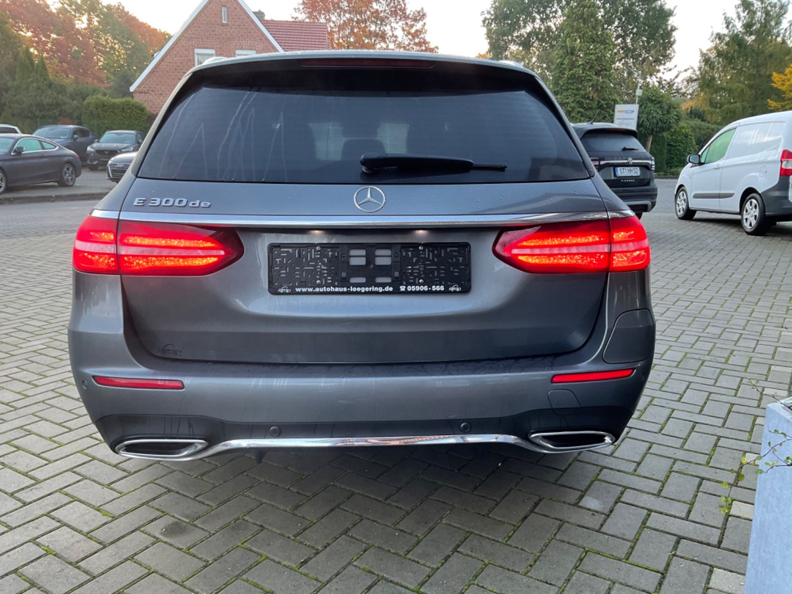 Fahrzeugabbildung Mercedes-Benz E 300 de T Autom,AMG,LED,Distronic,Kamera