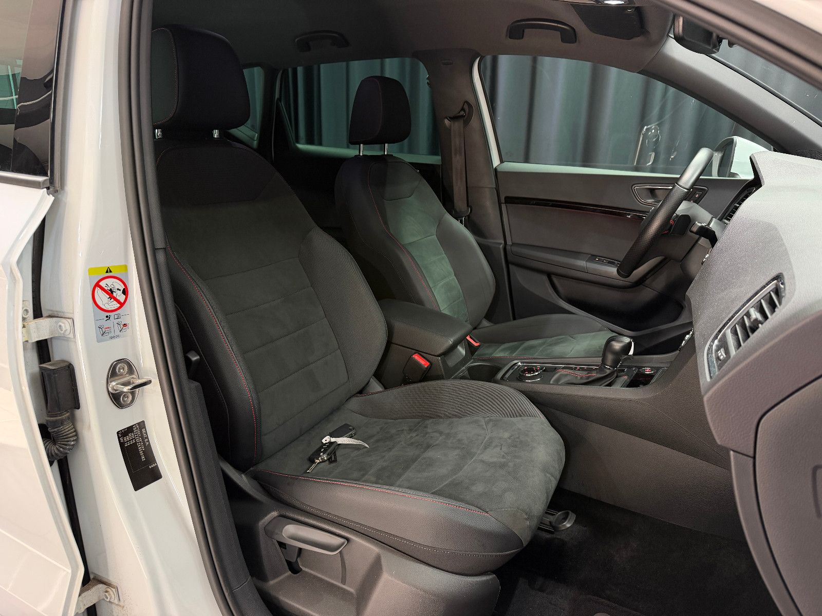 Fahrzeugabbildung SEAT Ateca FR|BEATS|AHK|RF-CAM|LED|1-HD