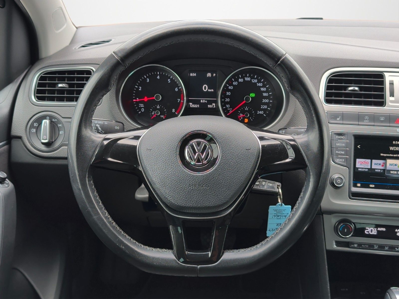Fahrzeugabbildung Volkswagen POLO 1.2 TSI HIGHL DSG TEL APP KLIMAAUT 16" GRA