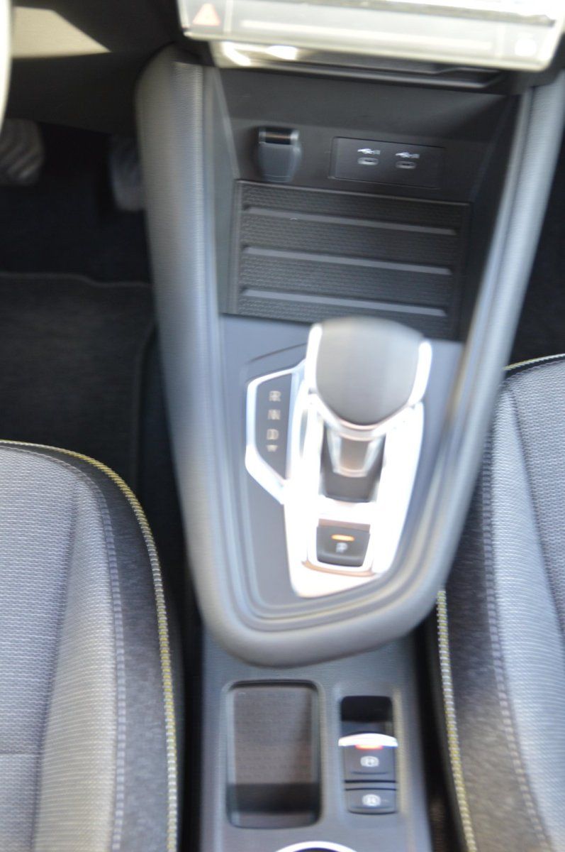 Fahrzeugabbildung Renault Captur II   Techno Winterpaket LED Kamera