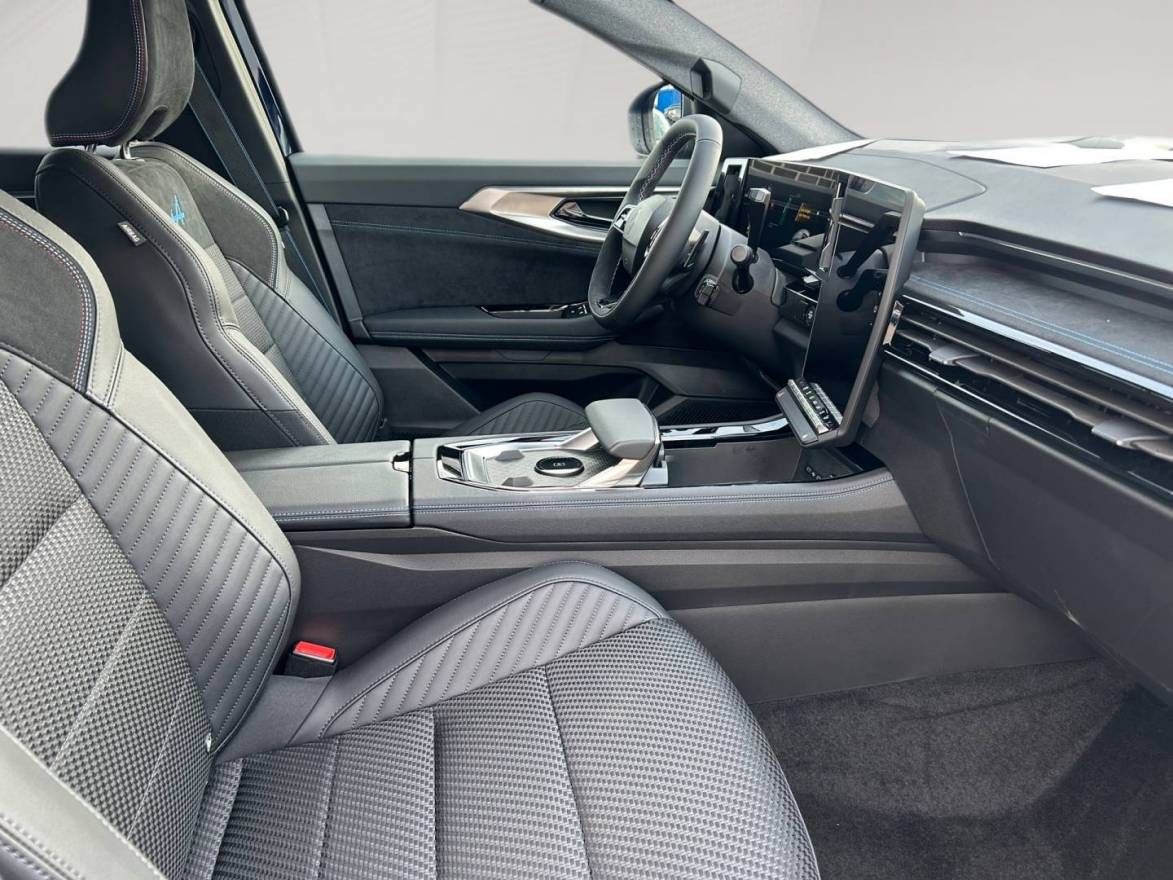 Fahrzeugabbildung Renault Espace Esprit Alpine Full Hybrid E-Tech 200 5-Si