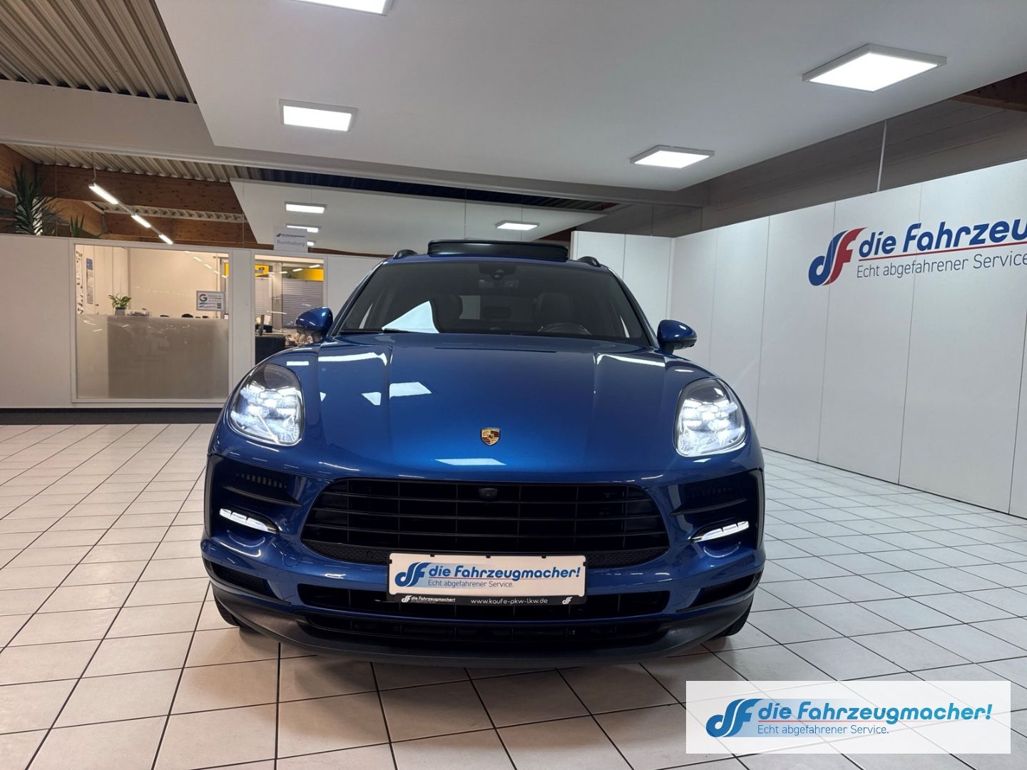 Fahrzeugabbildung Porsche Macan S El. Panodach Navi Memory Sitze Soundsyst