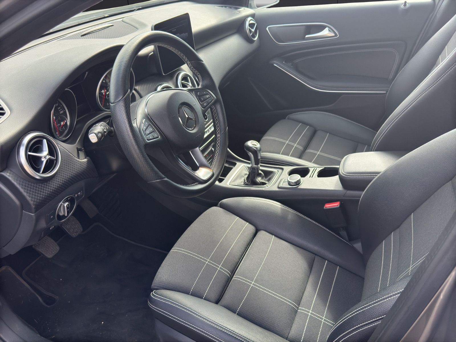 Fahrzeugabbildung Mercedes-Benz A 200 CDI  *Navi*Shz*Klima*Leder*