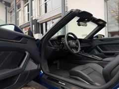 PORSCHE 992 Carrera GTS Cabriolet / INNODRIVE / 360° PORSCHE 992 Carrera GTS Cabriolet / INNODRIVE / 360°