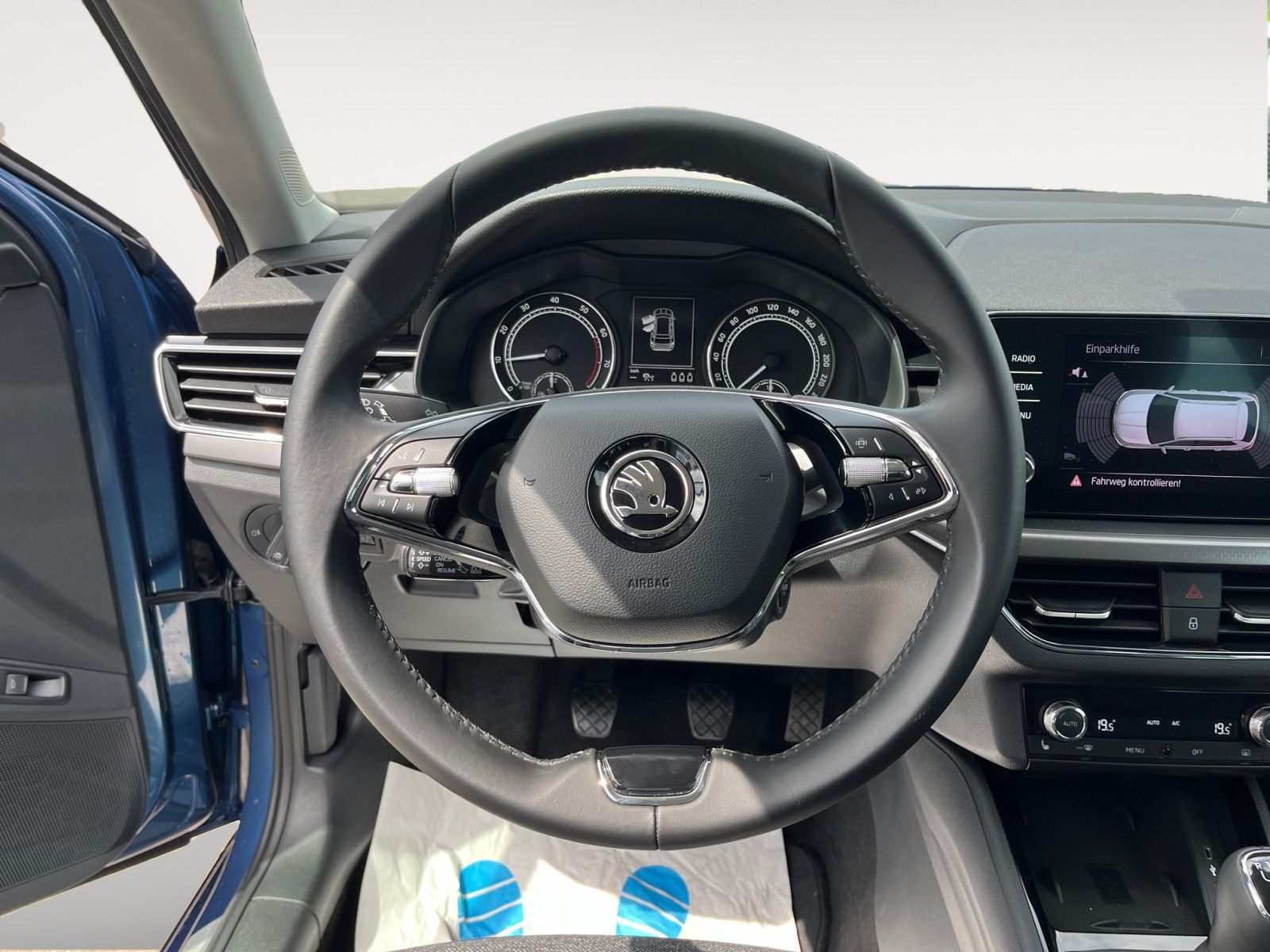 Fahrzeugabbildung SKODA Kamiq 1.0 MT "Clever" CNG Kam.,el.Heckkl.uvm