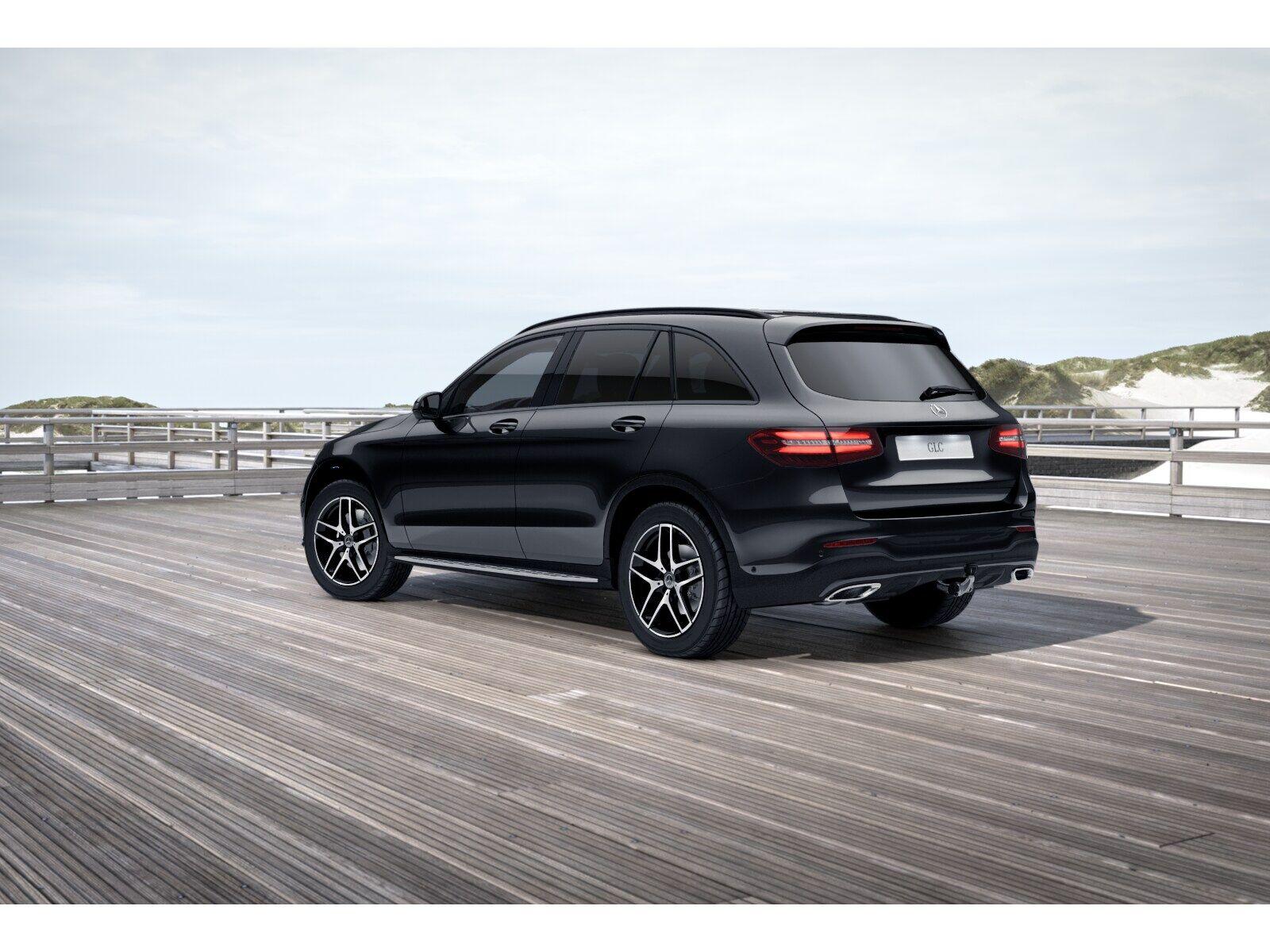 Mercedes-Benz GLC 300 4M AMG+NIGHT+AHK+DISTR.+PANO+LED+360-KAM