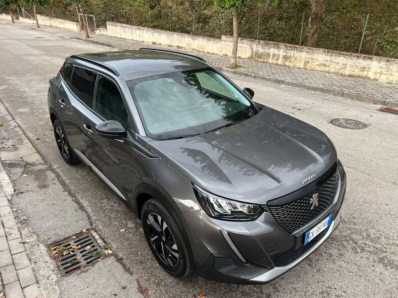Peugeot 2008 1.5 BlueHDi Allure Pack 2022 imagem 3