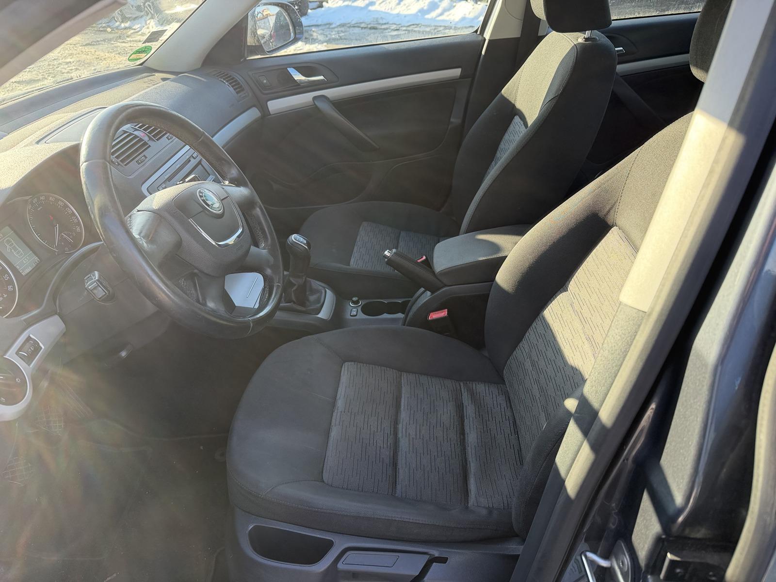 Skoda Octavia 2012 — photo 12