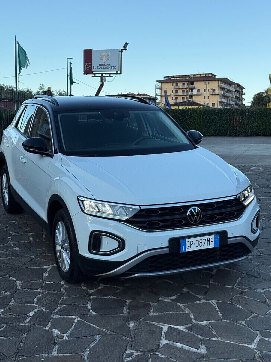 Other Volkswagen T-Roc 2.0 TDI SCR 150 CV DSG R-Line 2 imagem 2