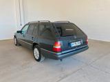 Mercedes-Benz E 280  - aus 1995: Kombi