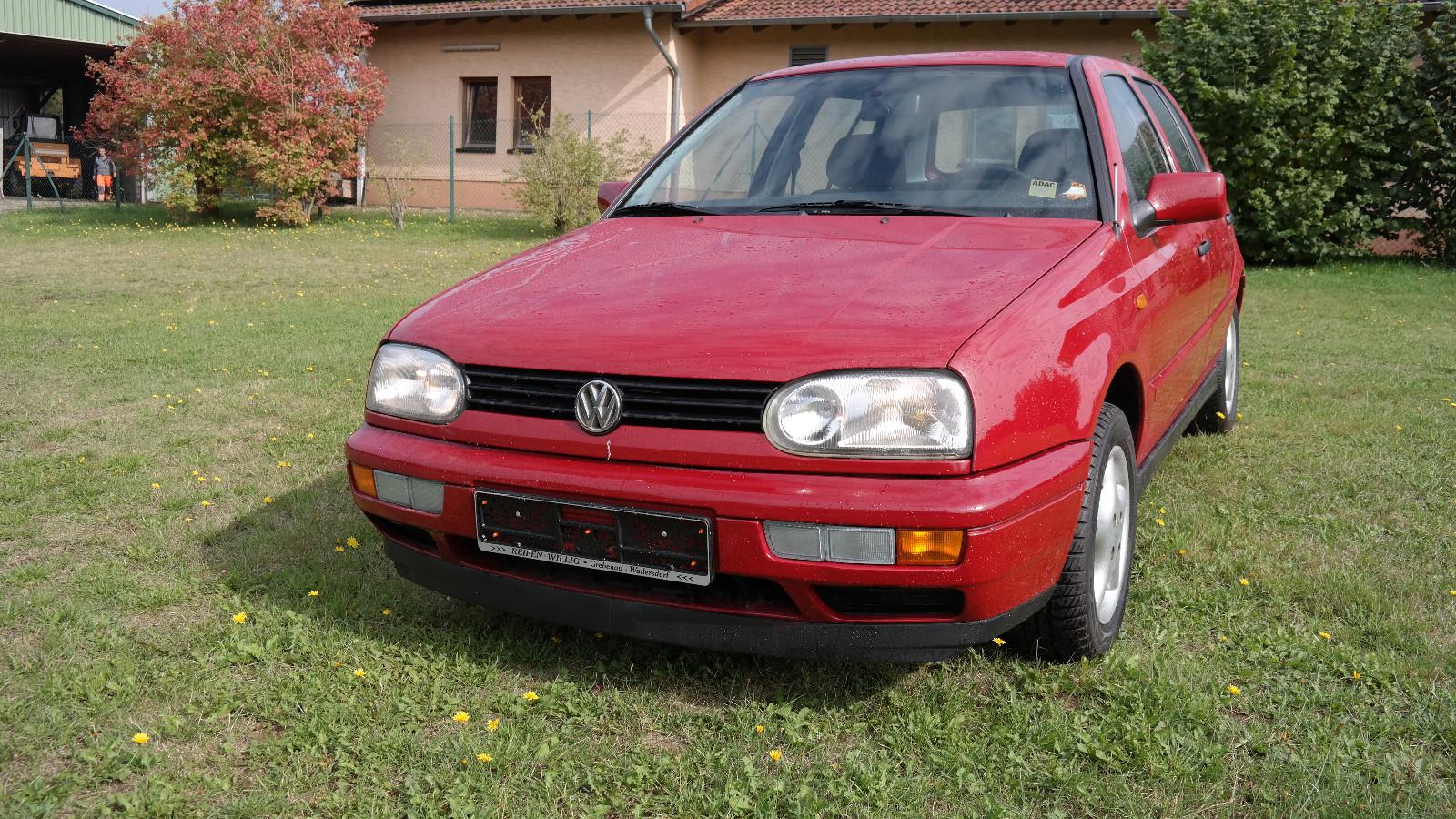 Volkswagen Golf 3 1.8 L Automatik Rentnerfahrzeug.