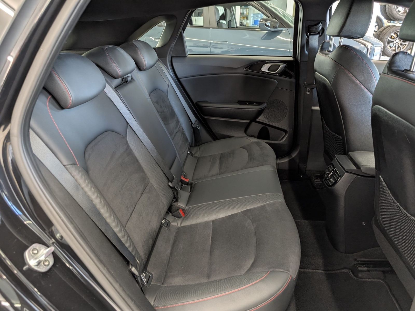 KIA cee'd Ceed 1.6 T-GDi GT DCT7 LED Navi ACC JBL – Bild 11