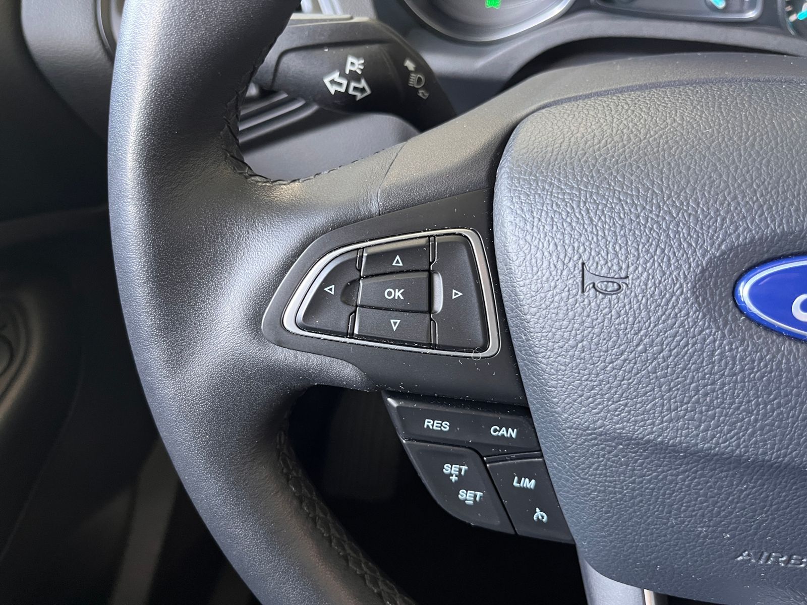 Fahrzeugabbildung Ford Kuga Cool & Connect KLIMA NAV SHZ PDC