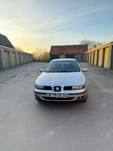 Seat Leon 1,6 16V Signo Signo - gebrauchte Seat Leon aus dem Jahr 2002