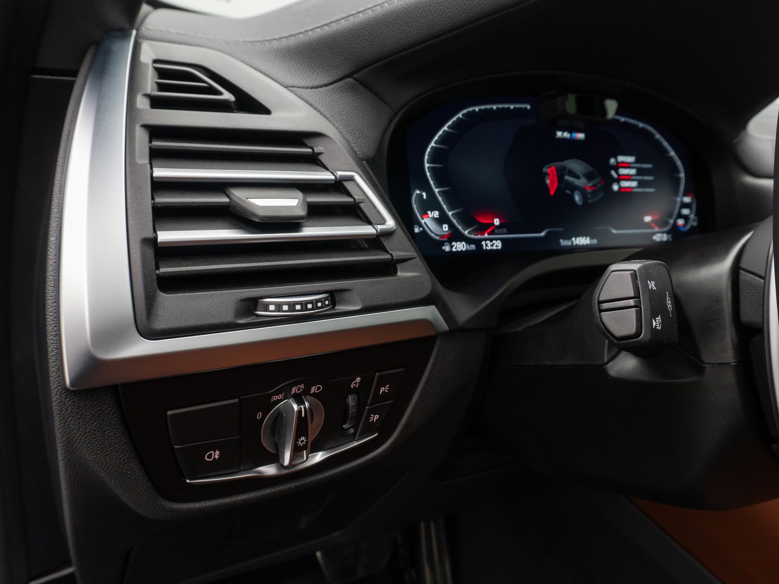 Fahrzeugabbildung BMW X4 M Competition M Driver´s 360°Laser DAB 21Zoll
